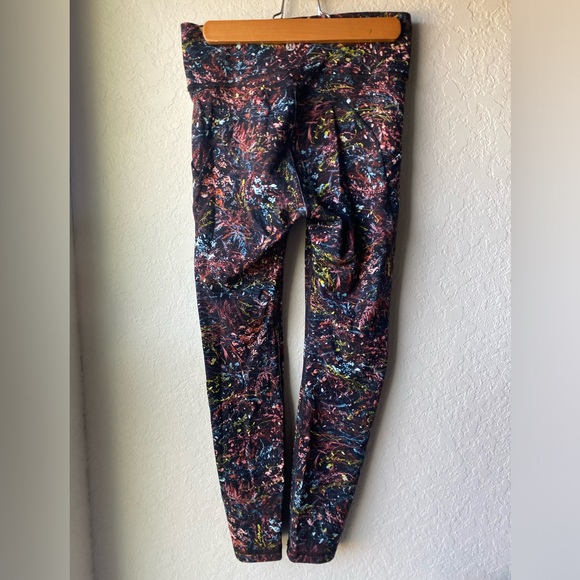 Lululemon Invigorate High-Rise Tight 25" Topography Multi, Size 6 - Picture 6 of 9